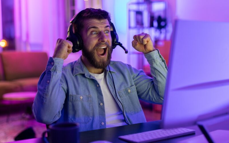 JAK VYHRÁT JACKPOT V CASINU? TIPY, DRUHY, KDE HRÁT